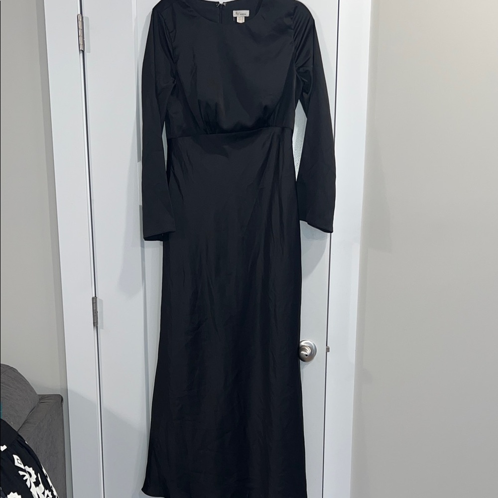 Chic Black Long Sleeve Maxi Dress